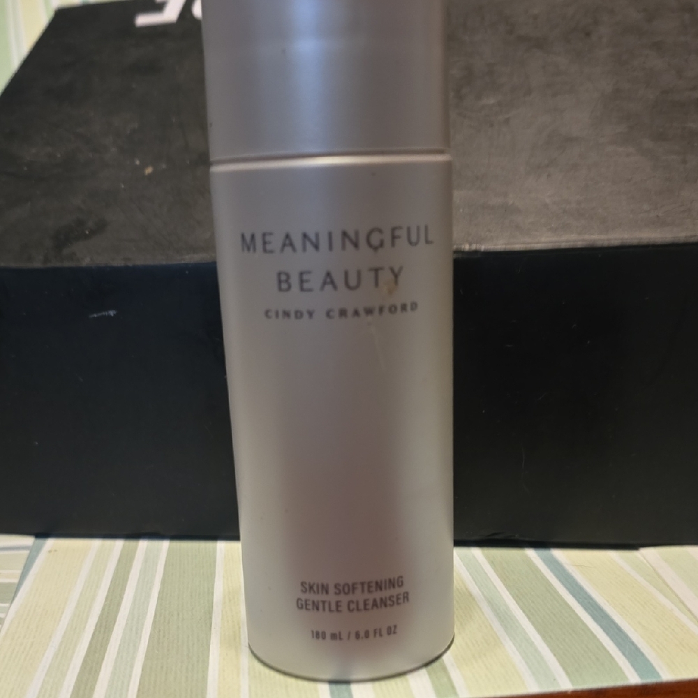 Meaningful Beauty Gentle Cleanser - Silver